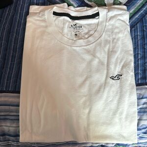Like new white hollister tee